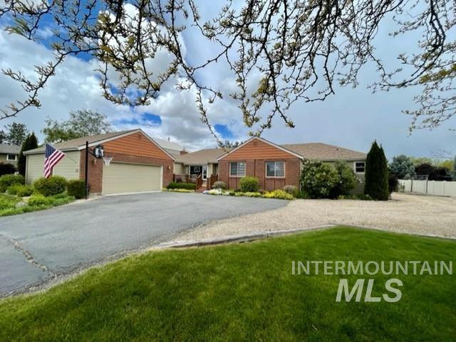 14924 Hillside Dr. Property Photo 2
