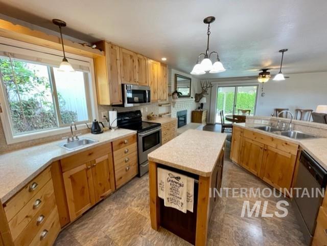 14924 Hillside Dr. Property Photo 28