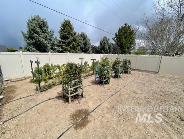 14924 Hillside Dr. Property Photo 33