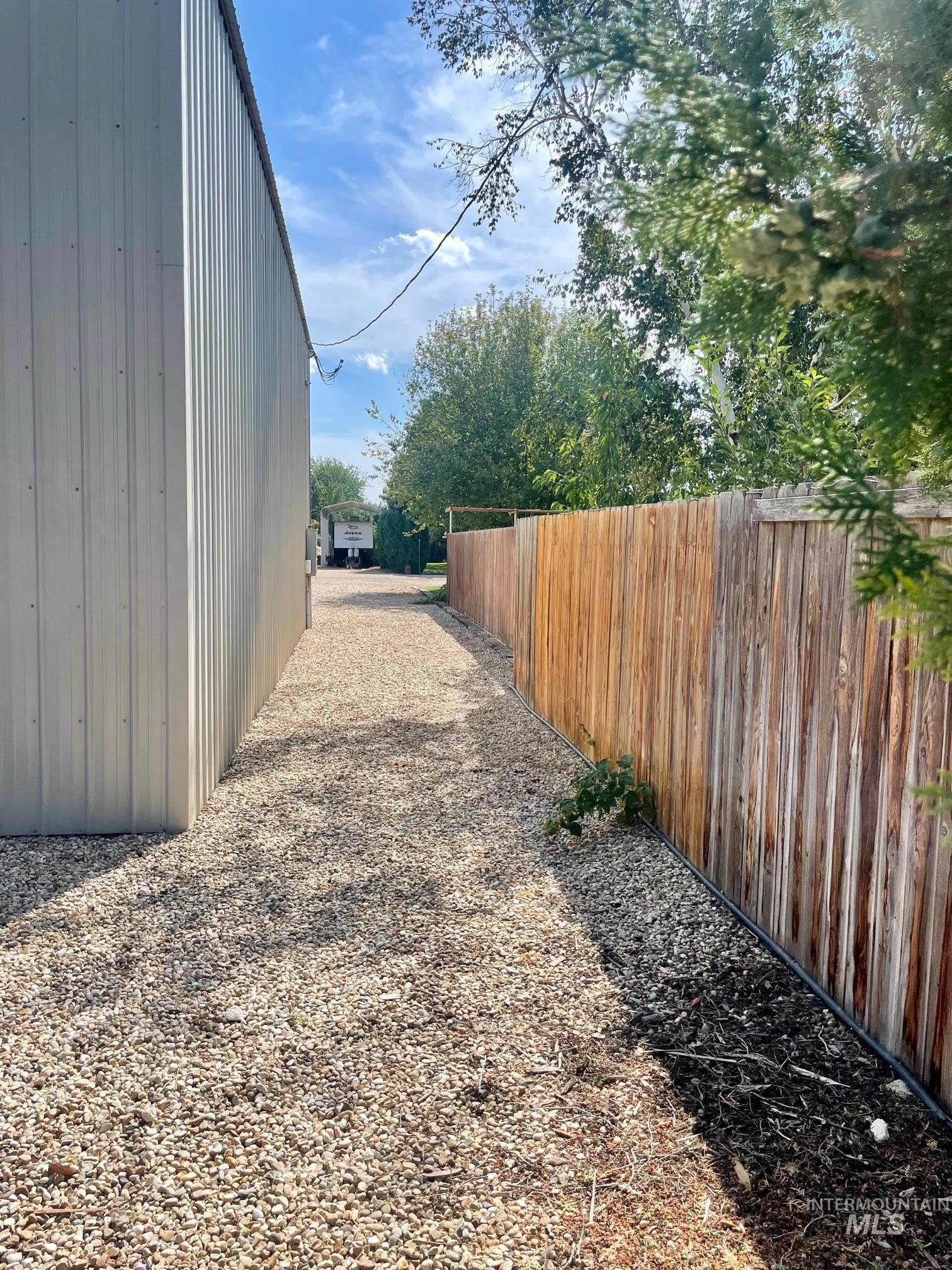 14924 Hillside Dr. Property Photo 43