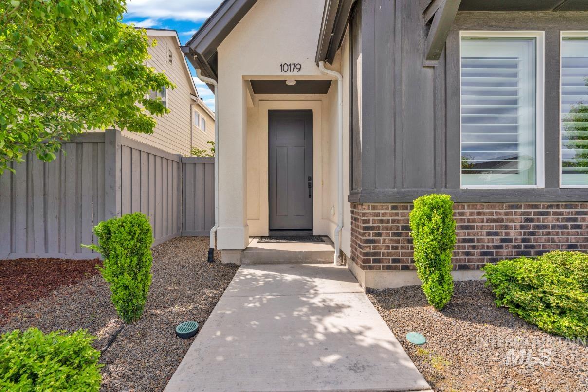 10179 Silversun St Property Photo 4