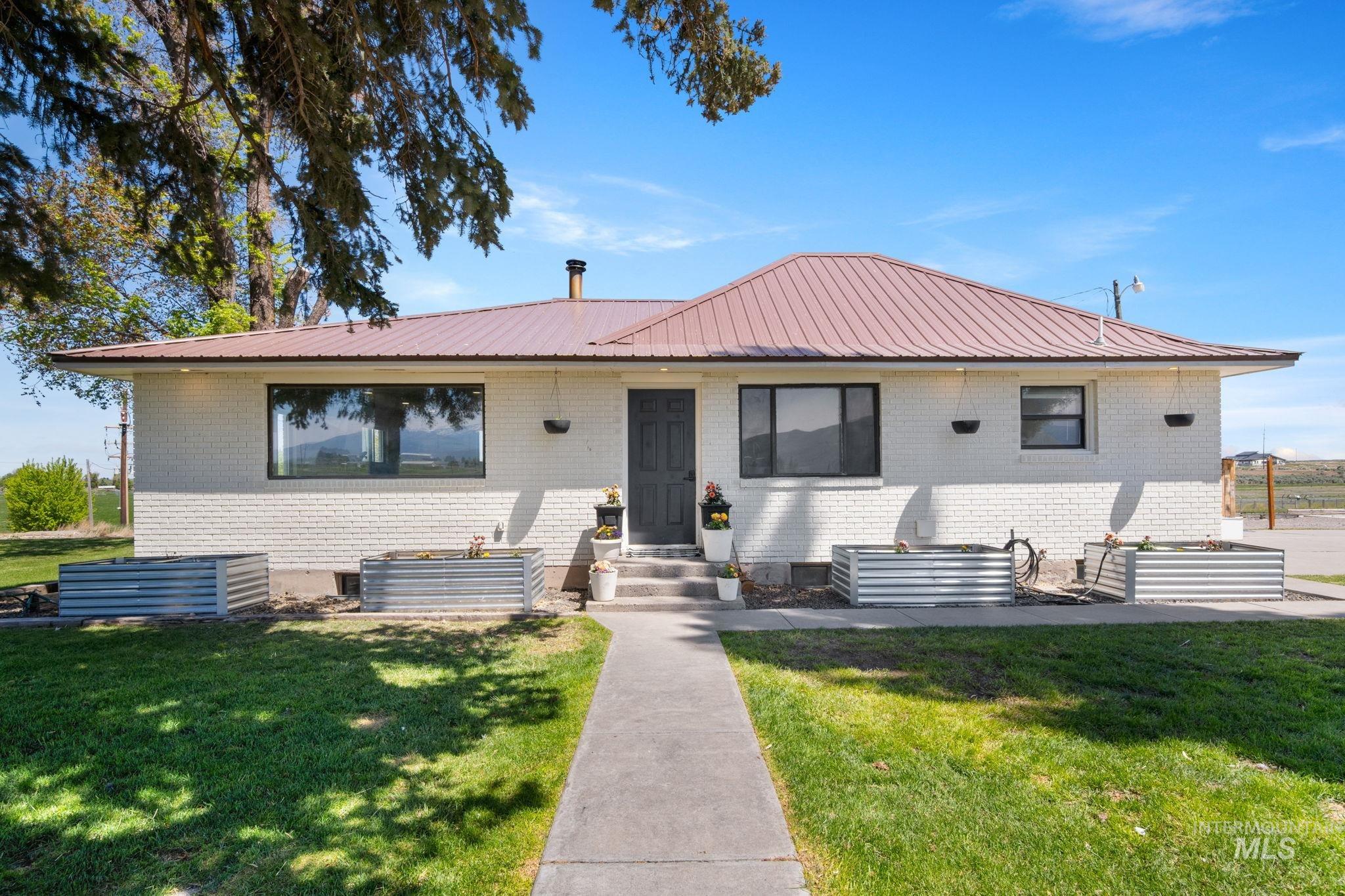 4 N 1050 E Property Photo 1