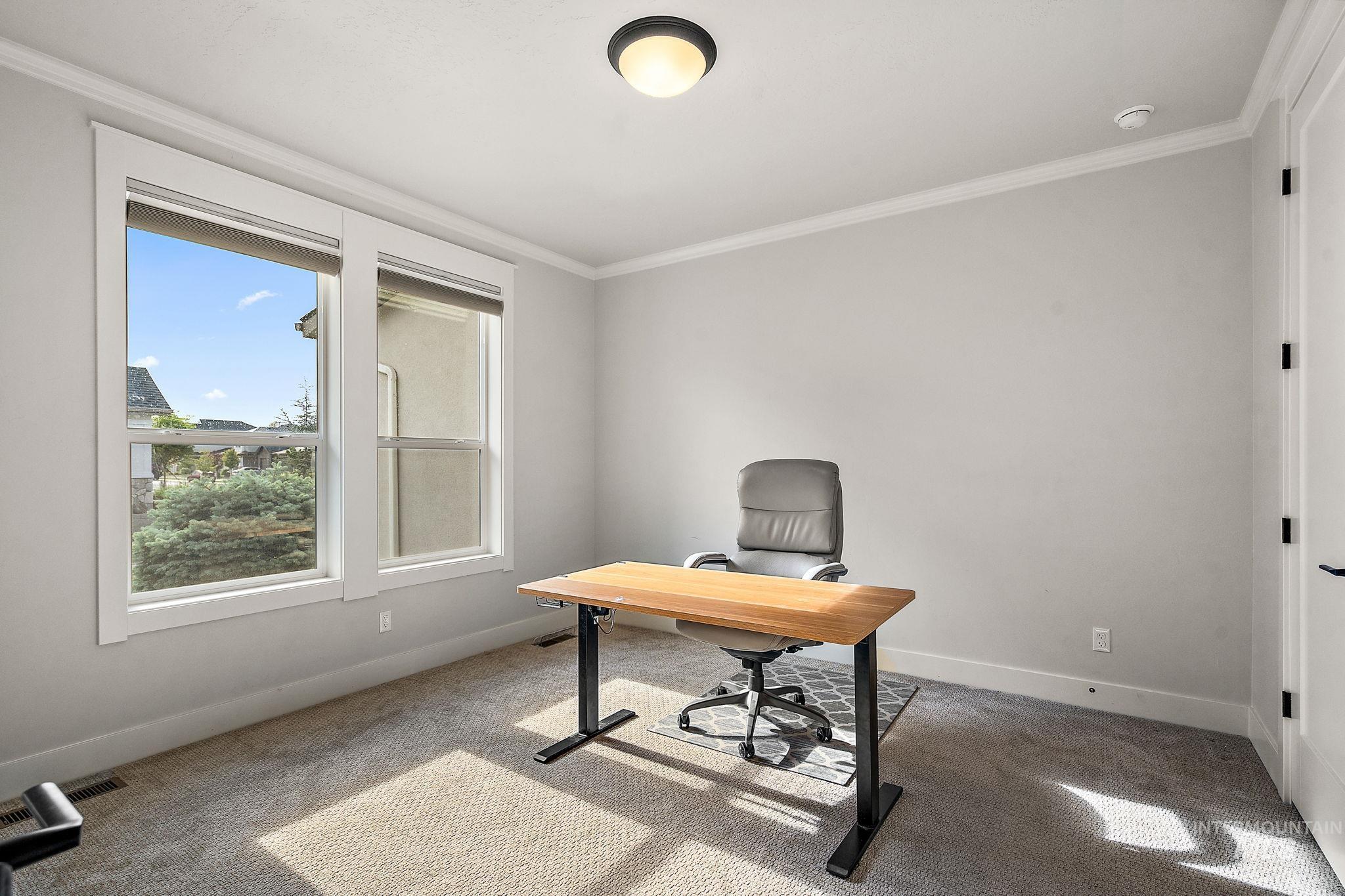 1217 E Azan St Property Photo 5