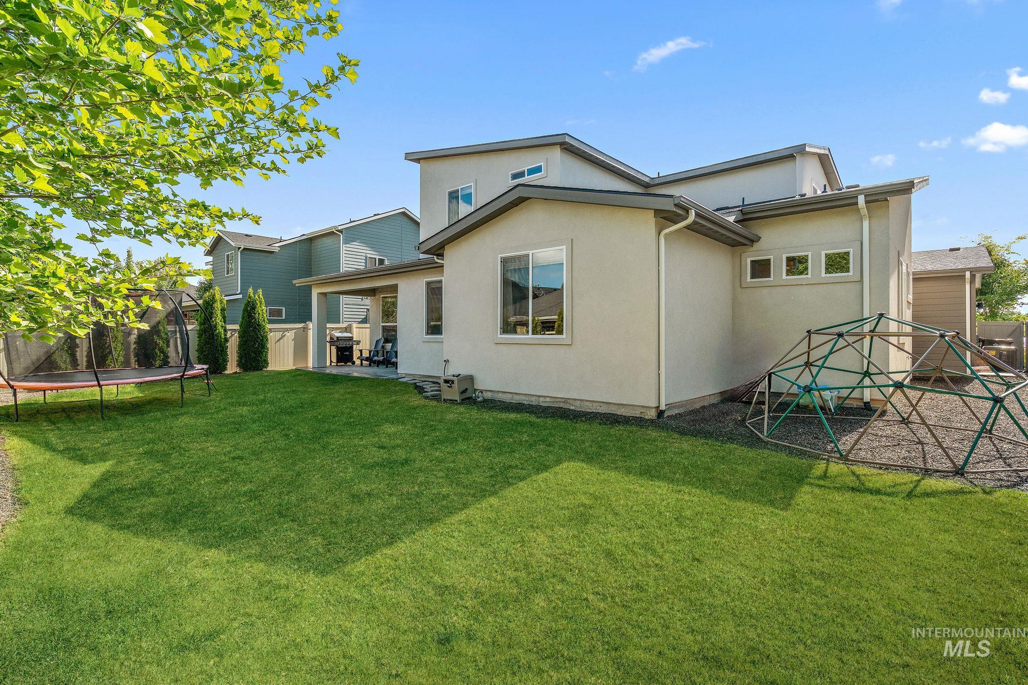 1217 E Azan St Property Photo 46