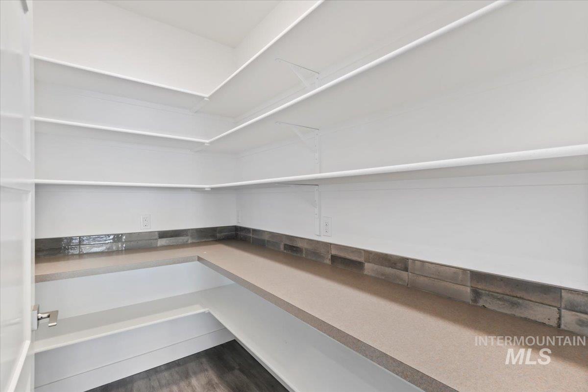 13958 Levendi Ct Property Photo 9