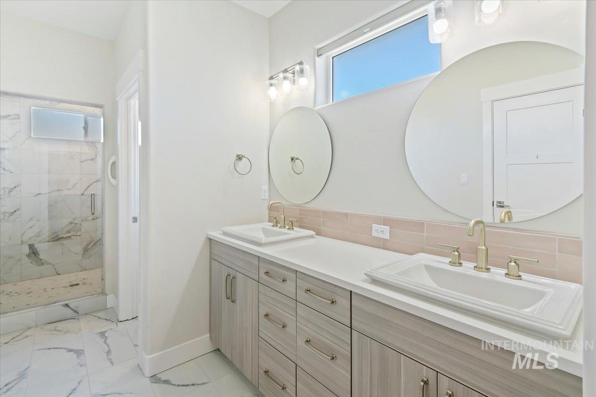 13958 Levendi Ct Property Photo 15