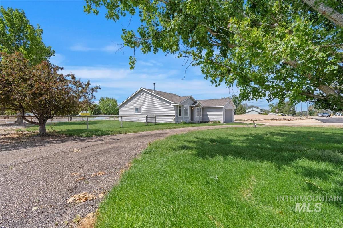 7267 Bowmont Rd Property Photo 4