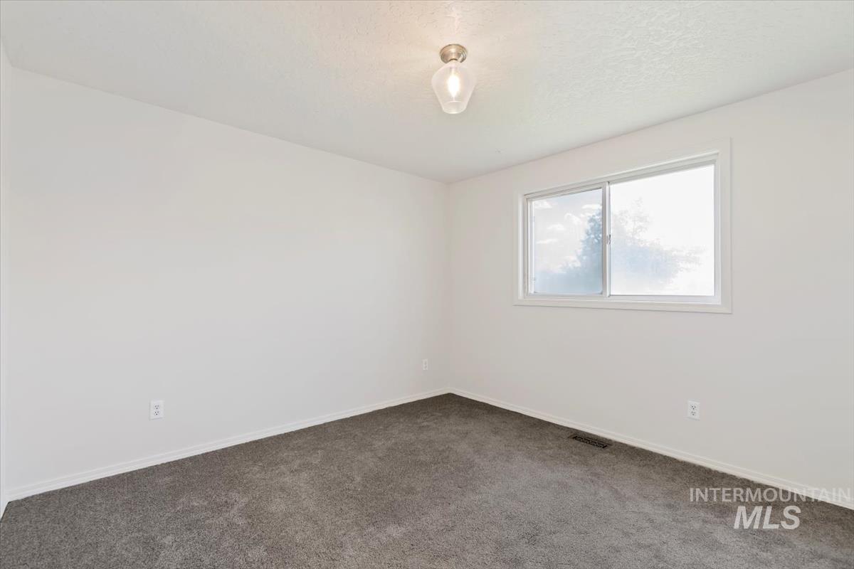 7267 Bowmont Rd Property Photo 18