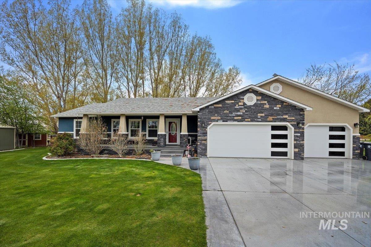 809 Eastridge Drive