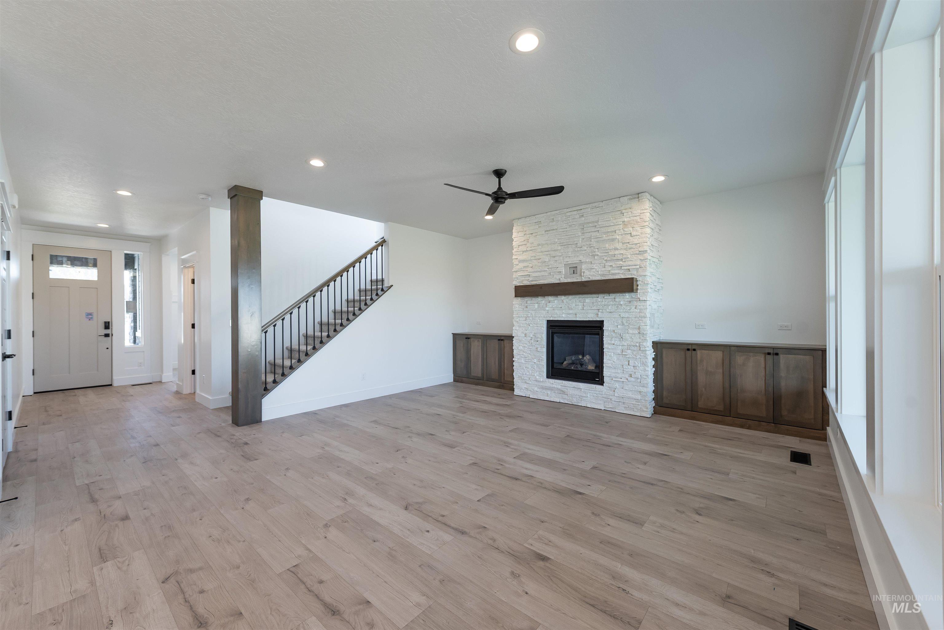 1246 E Rio Chico Dr. Property Photo 4
