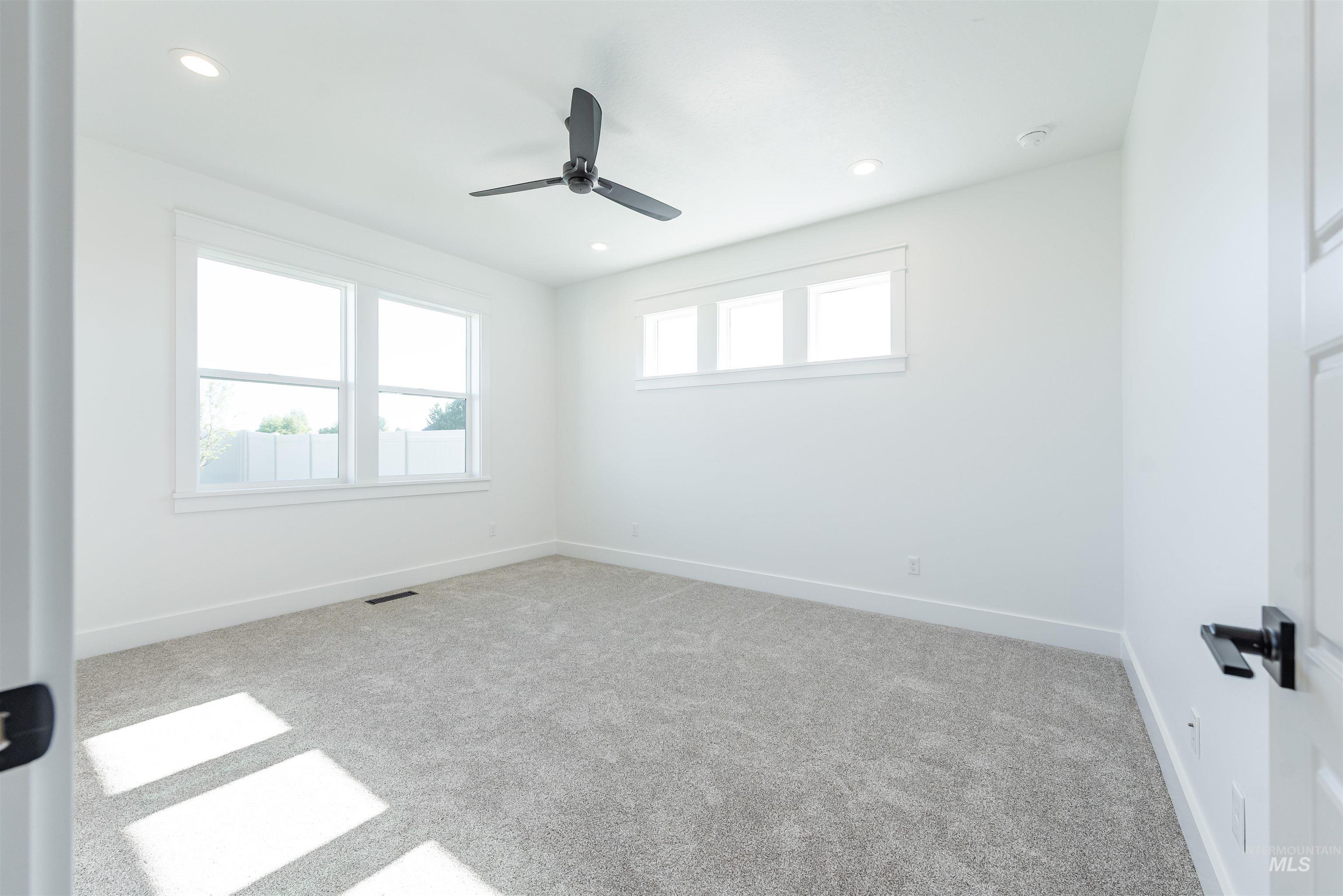 1246 E Rio Chico Dr. Property Photo 18