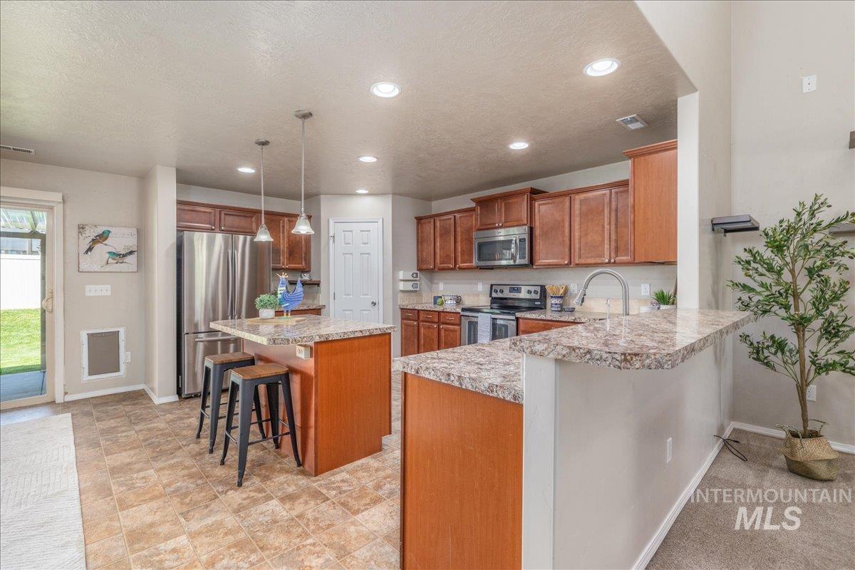 4665 N Beaham Ave Property Photo 11
