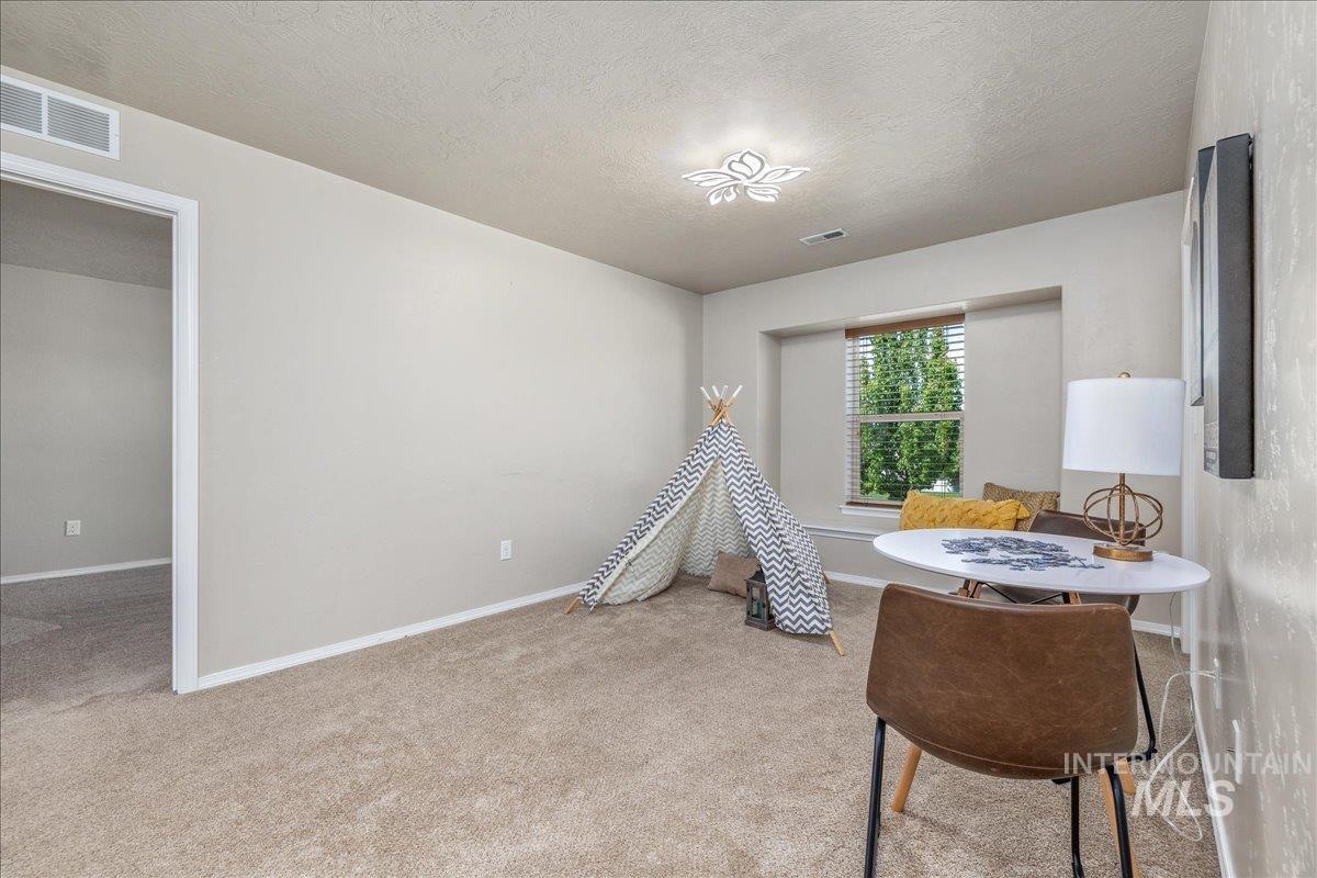 4665 N Beaham Ave Property Photo 30
