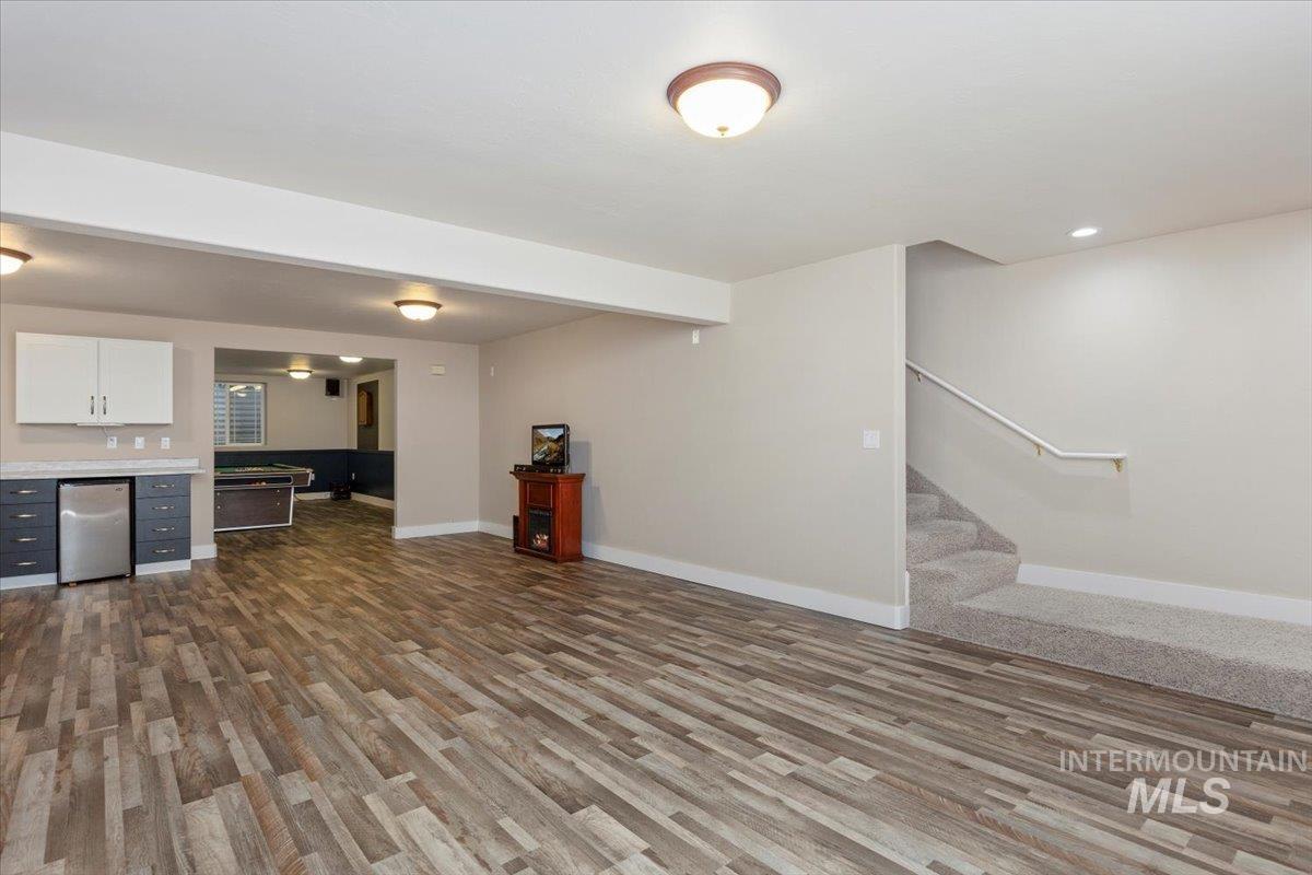 891 N Pointe Dr Property Photo 11