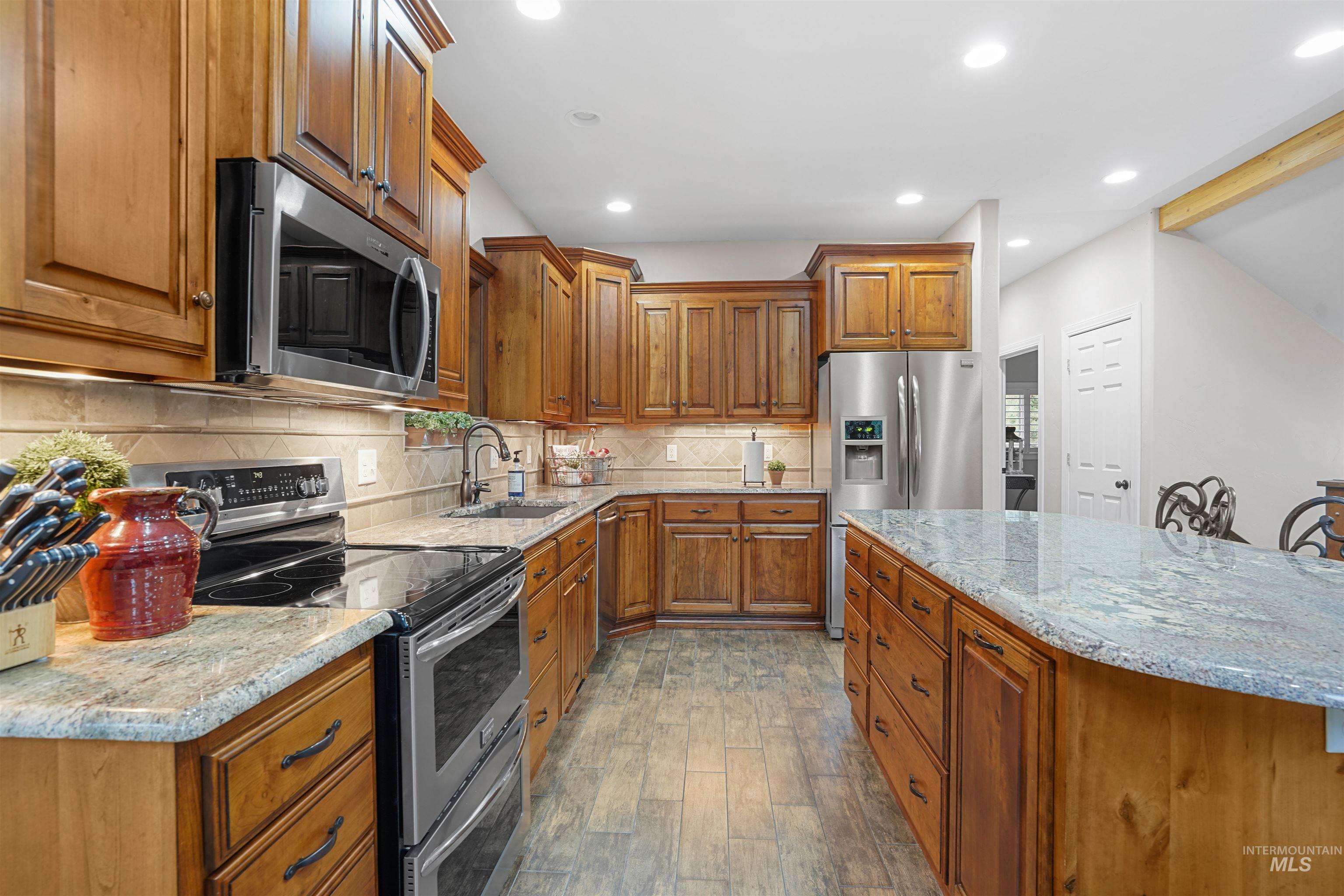 9 Autumn Blaze Lane Property Photo 3