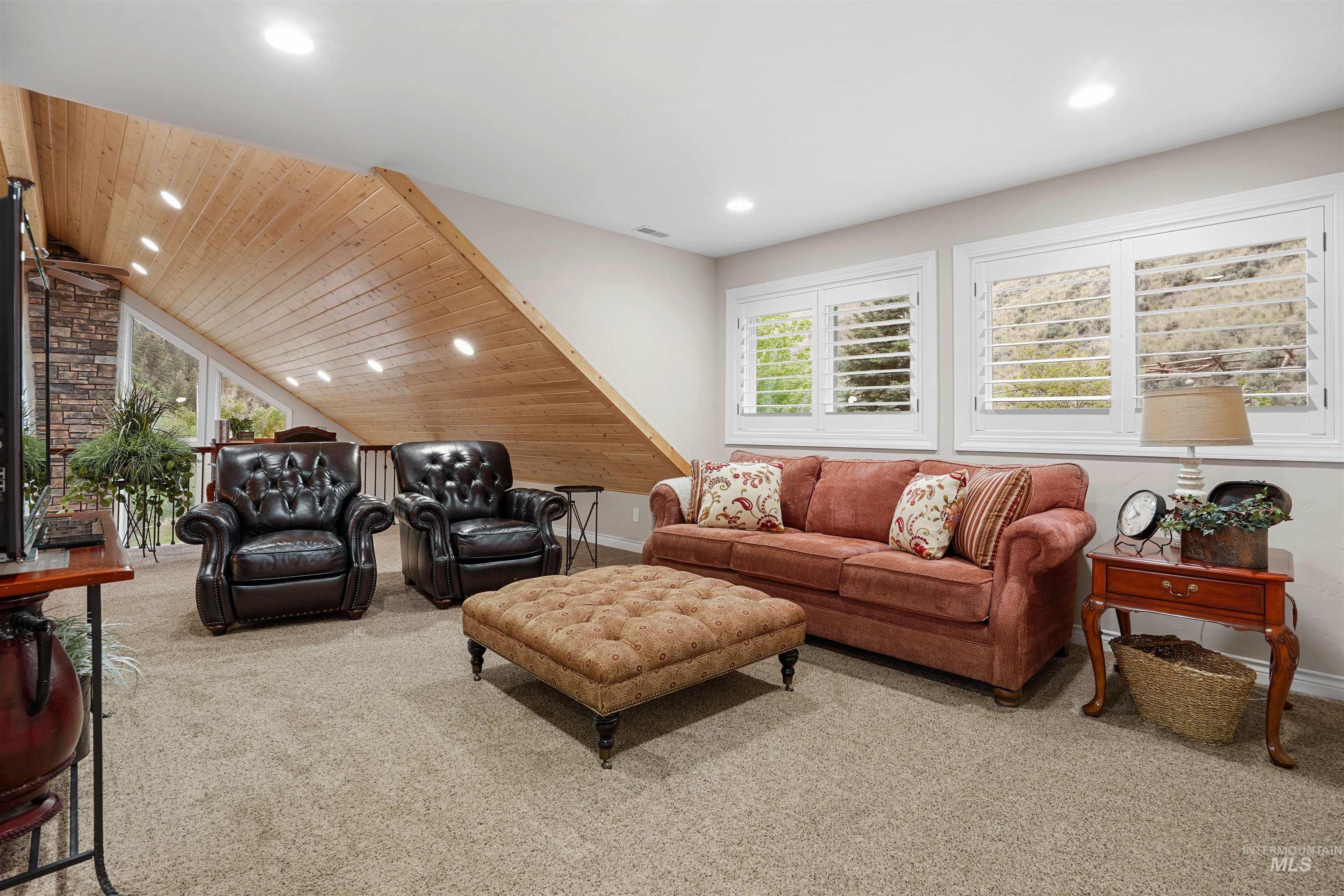 9 Autumn Blaze Lane Property Photo 15