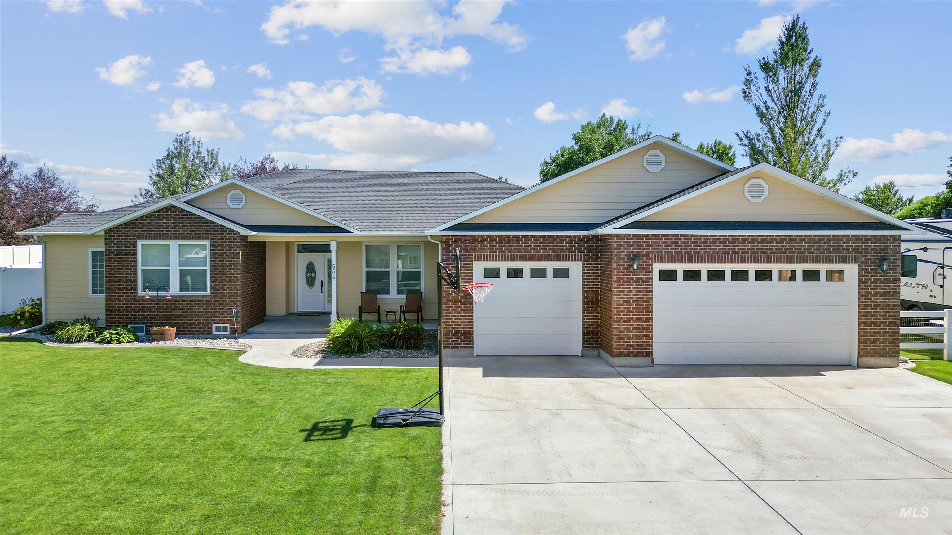 554 Valley Circle Rd Property Photo 1