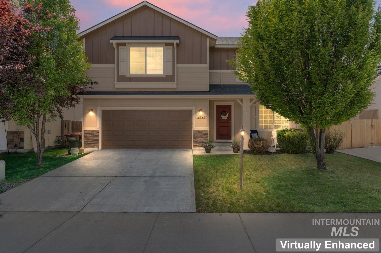 4249 W Farlam Dr Property Photo 2