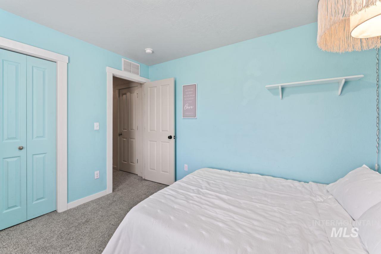 4249 W Farlam Dr Property Photo 36