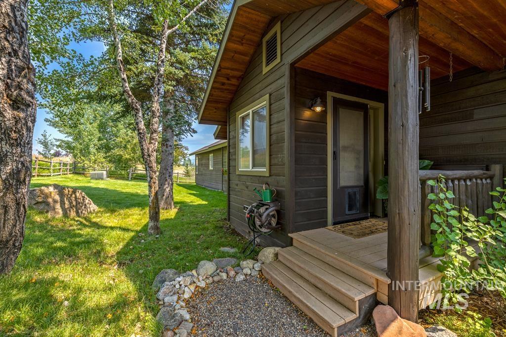 45 Knob Hill Drive Property Photo 3