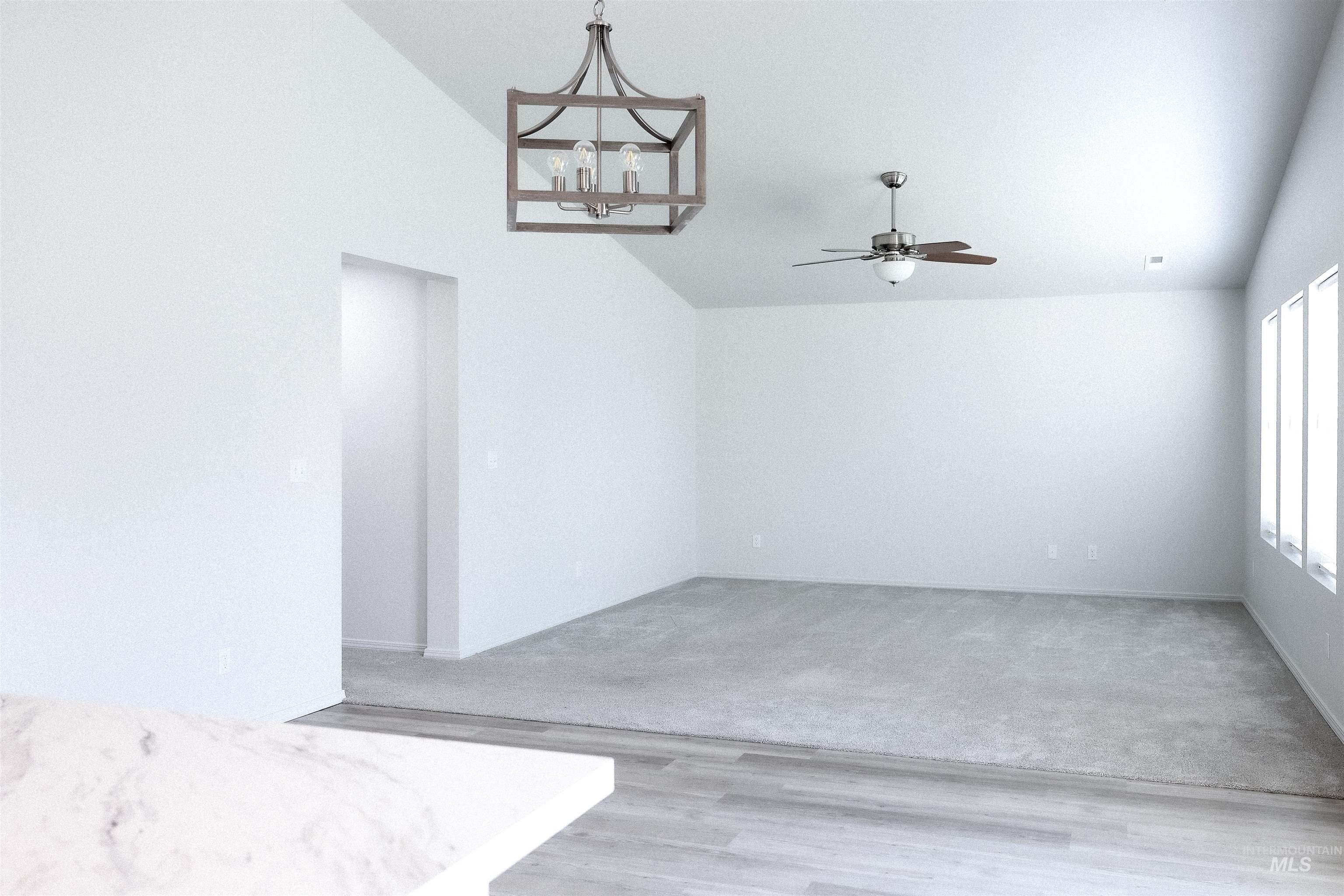 1419 Gold St Property Photo 2