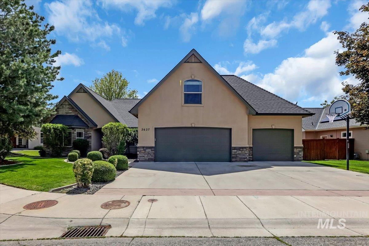 2627 E Moog St Property Photo 1