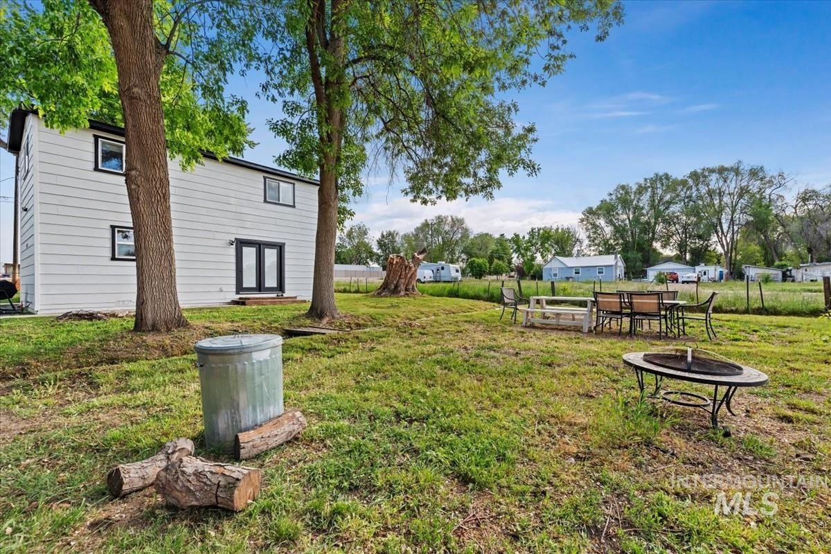 5009 Airport Rd Property Photo 30