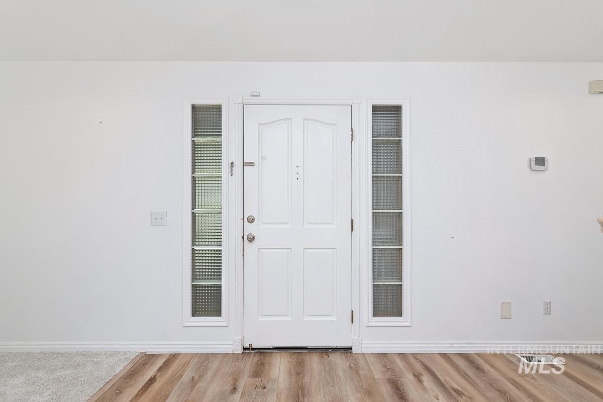 10397 W Hinsdale Court Property Photo 3