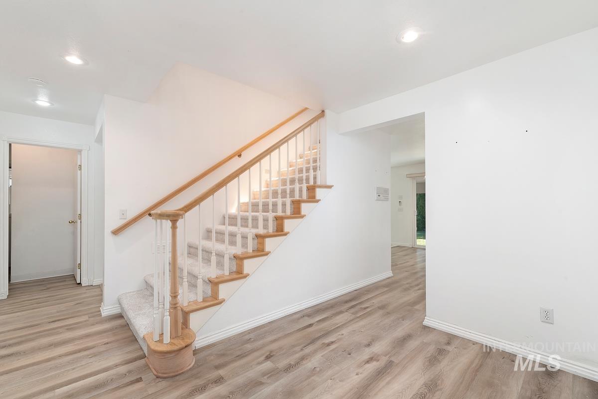 10397 W Hinsdale Court Property Photo 4