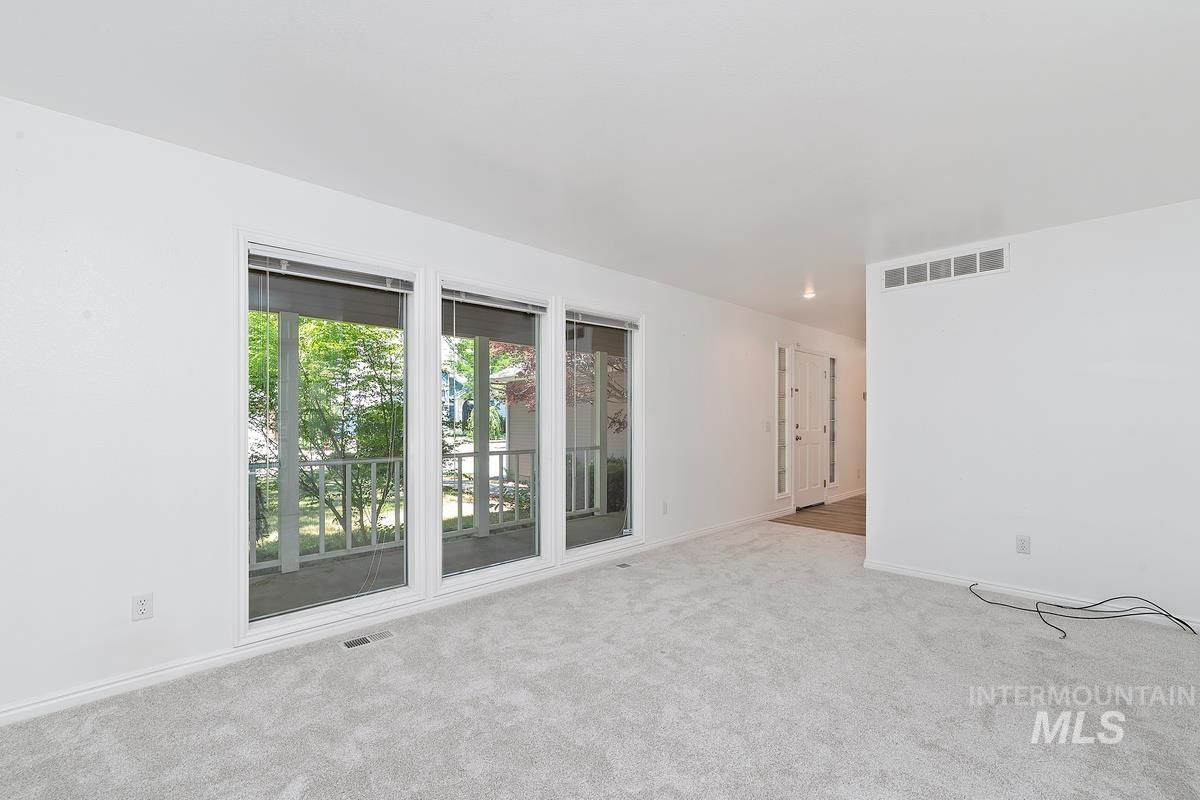 10397 W Hinsdale Court Property Photo 6