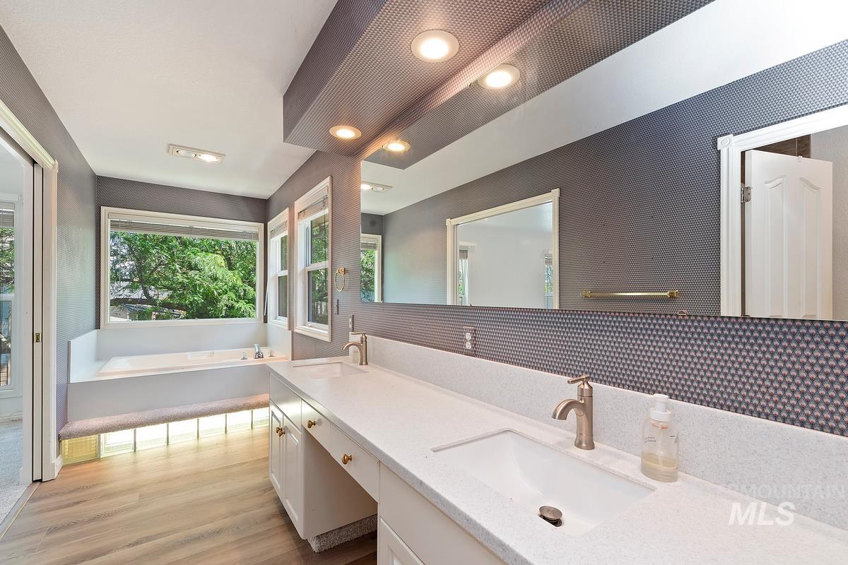 10397 W Hinsdale Court Property Photo 26