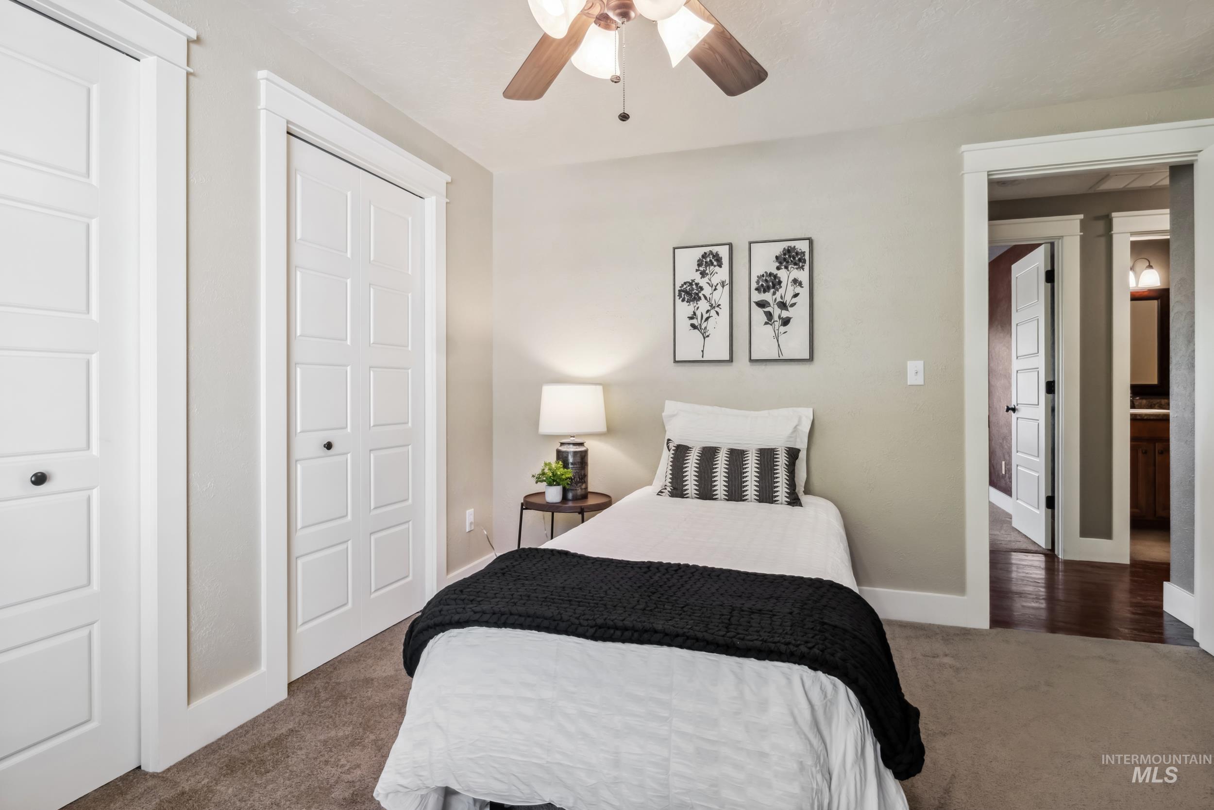 810 N Eagle Hills Way Property Photo 28