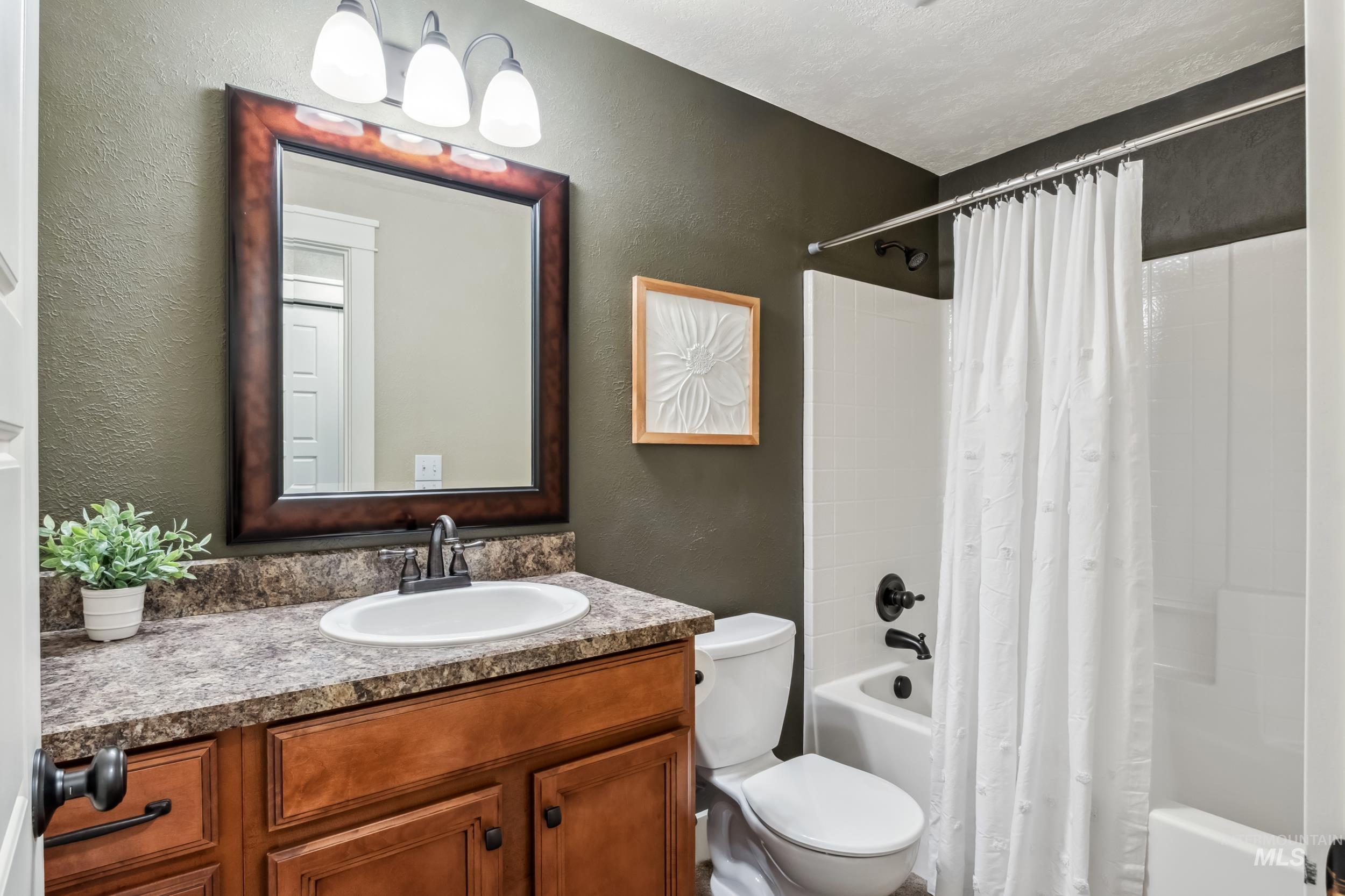 810 N Eagle Hills Way Property Photo 29