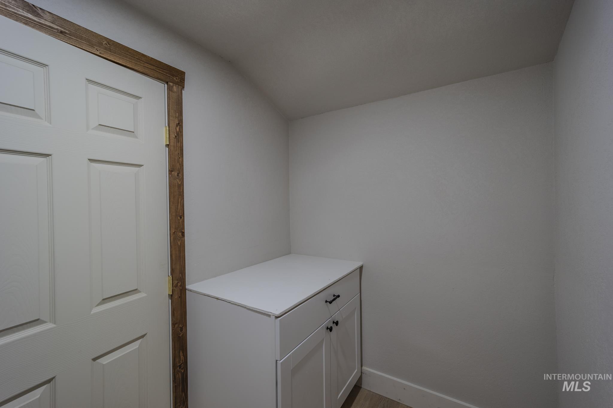 1304 Scott Street Property Photo 34