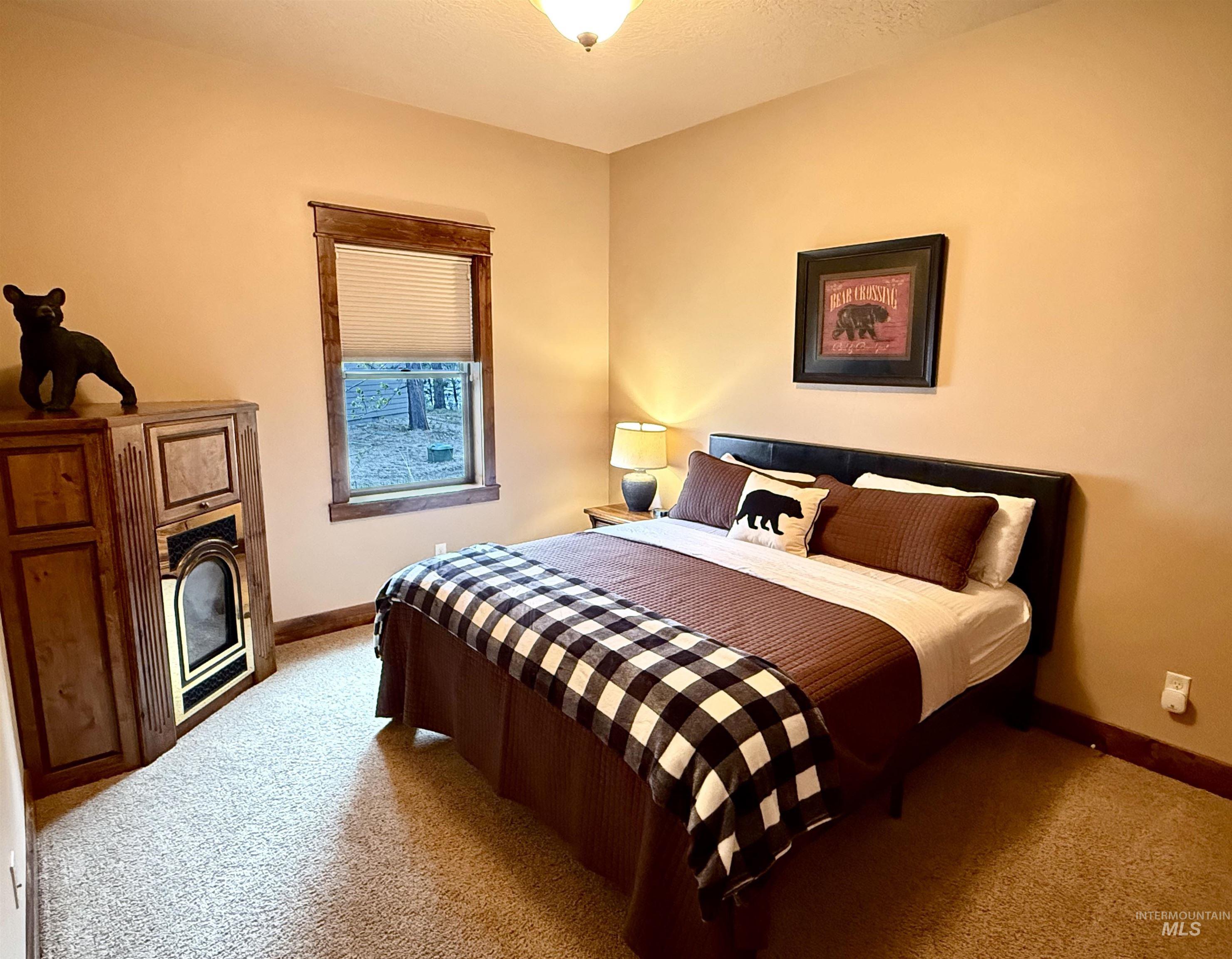 20 Shore Crest Court Property Photo 36
