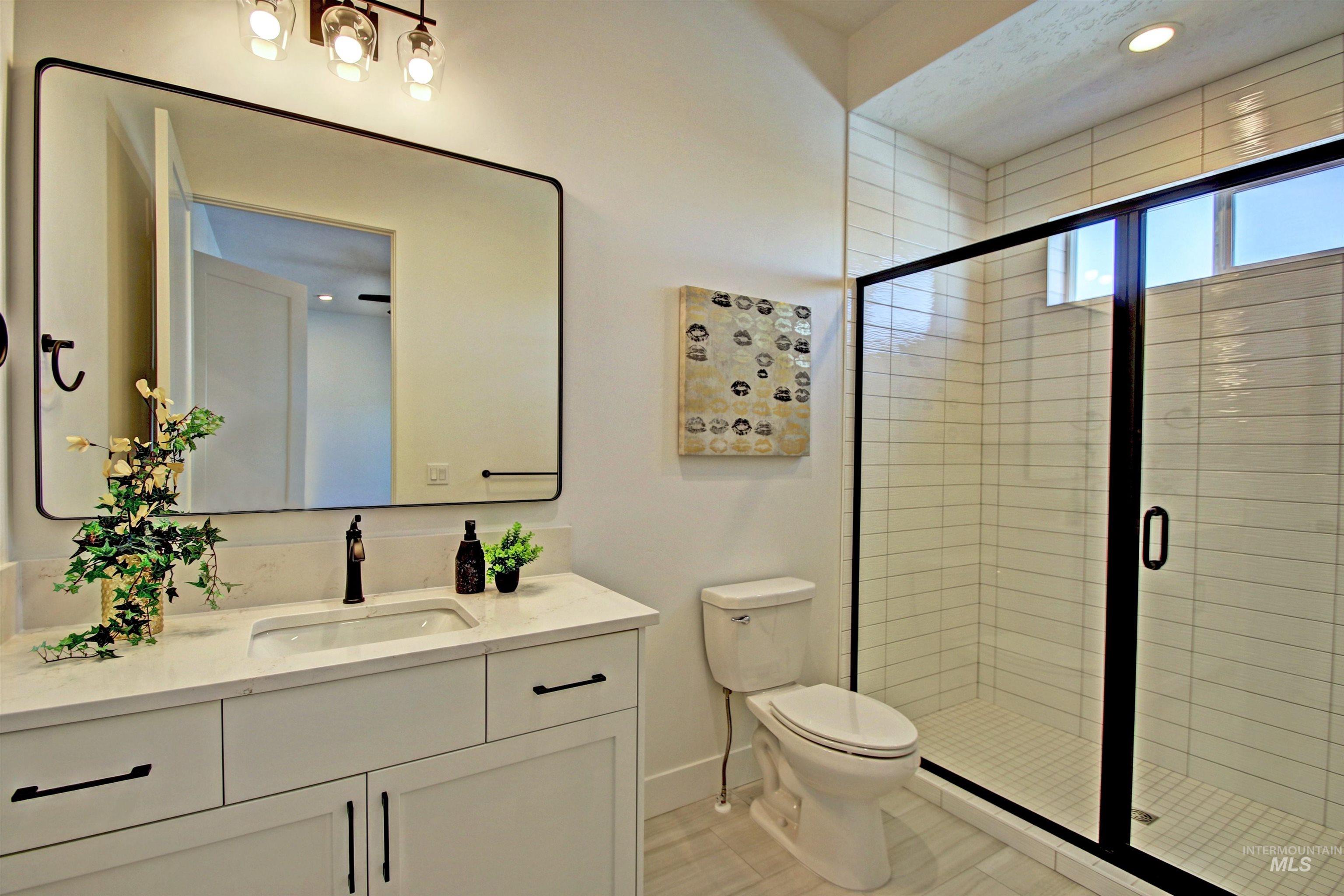 5728 S Keyport Way Property Photo 32
