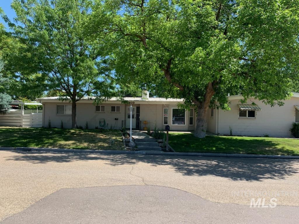 2409 S Ohio Property Photo 1