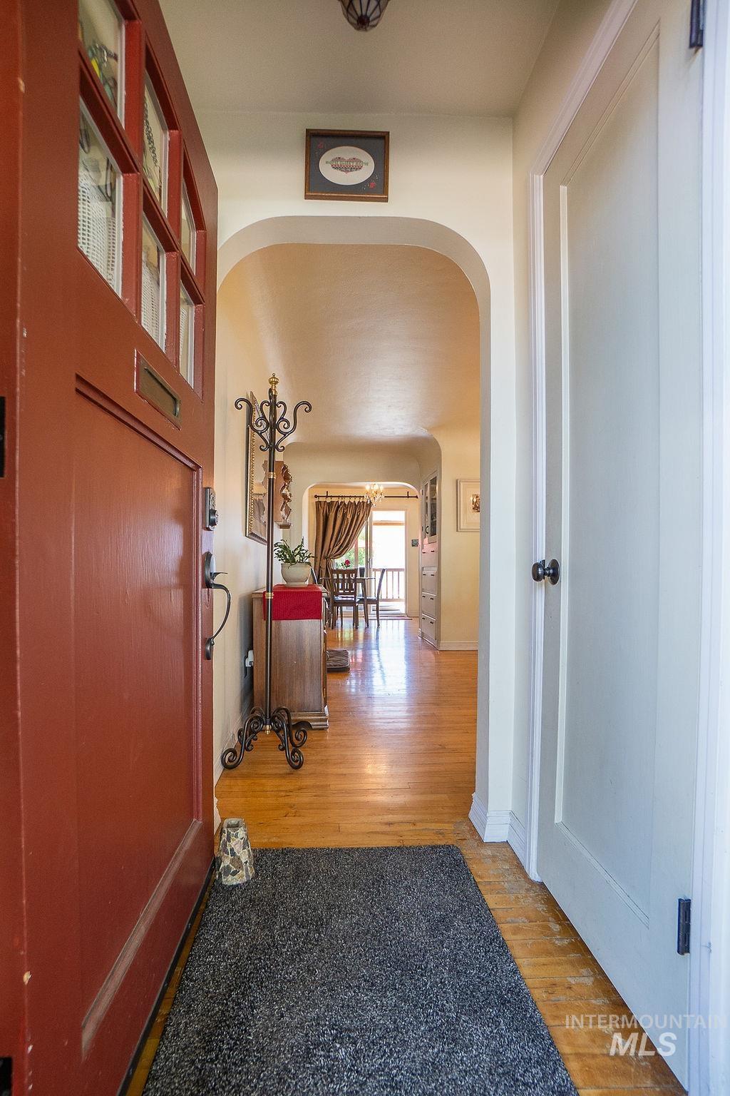 702 S Opal St Property Photo 7