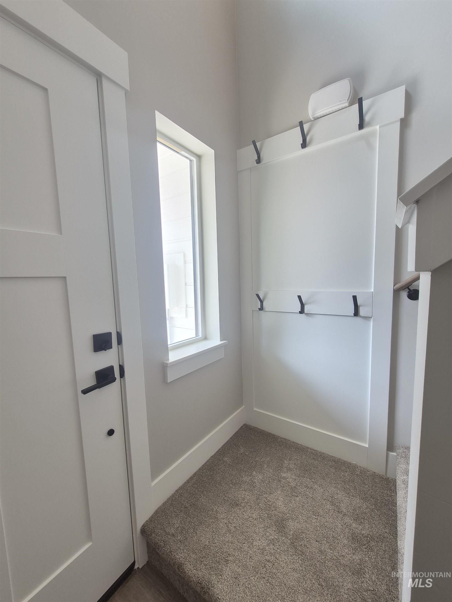 1162 S Barberry Pl Property Photo 3