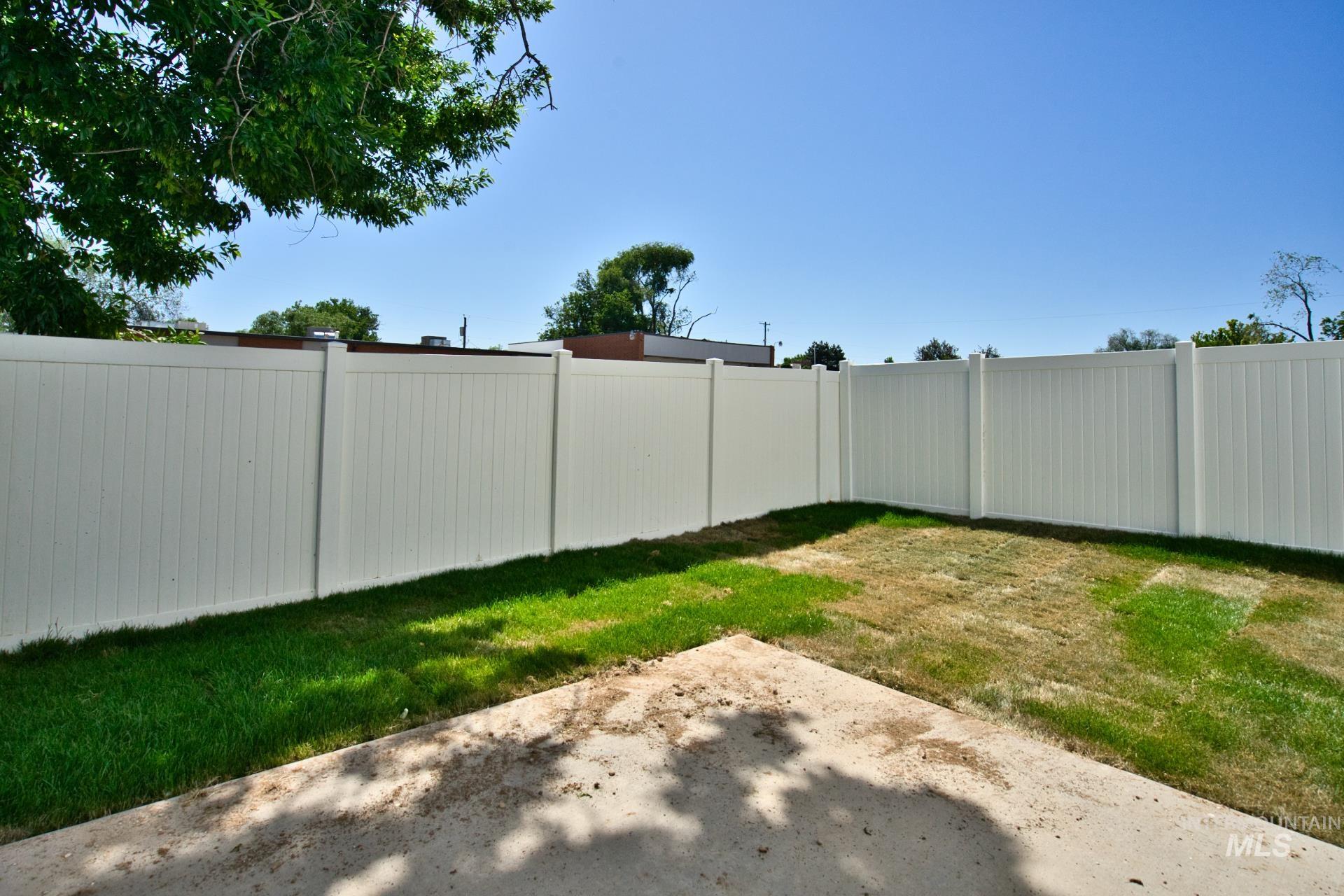 1162 S Barberry Pl Property Photo 24