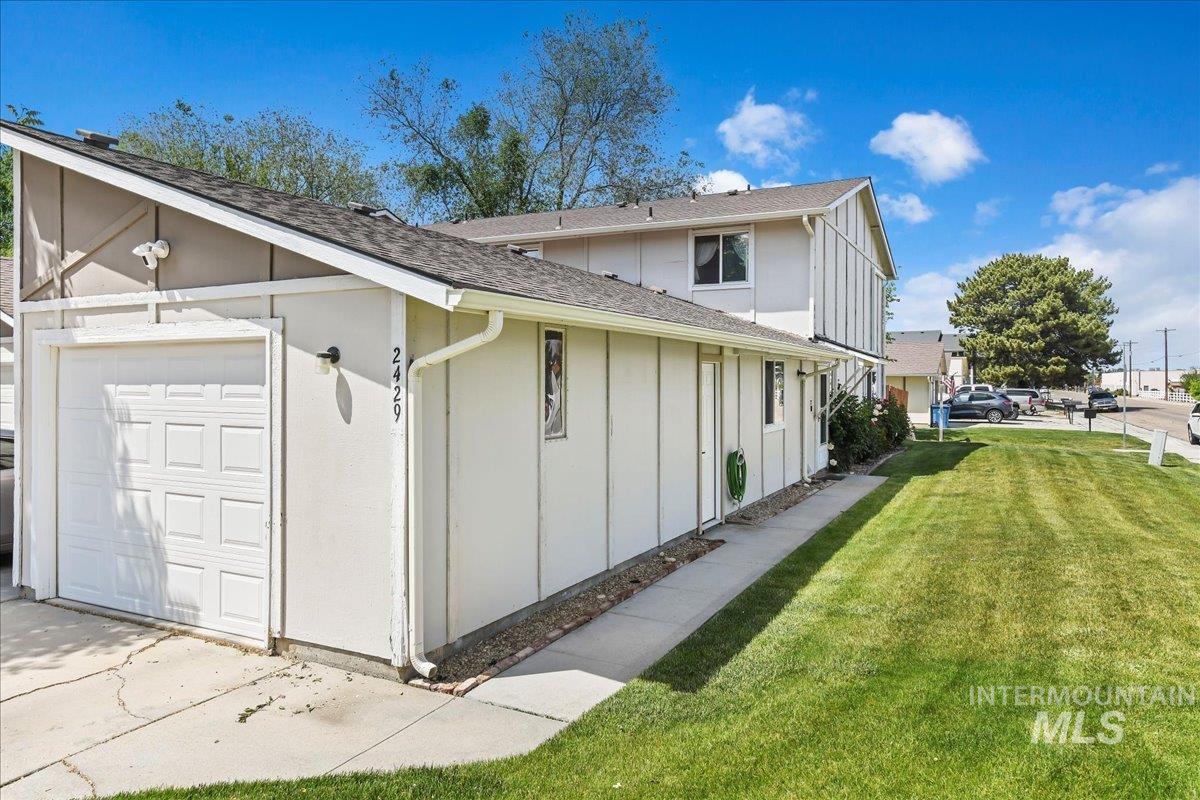 2429 Cherry St Property Photo 1
