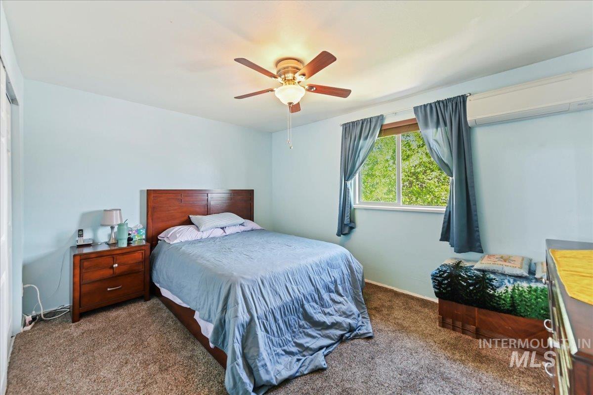 2429 Cherry St Property Photo 10