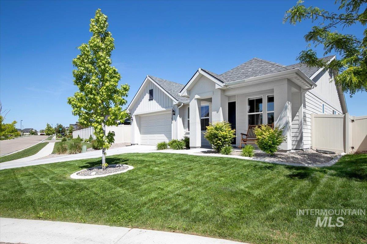 11638 W Quintale Dr. Property Photo 1