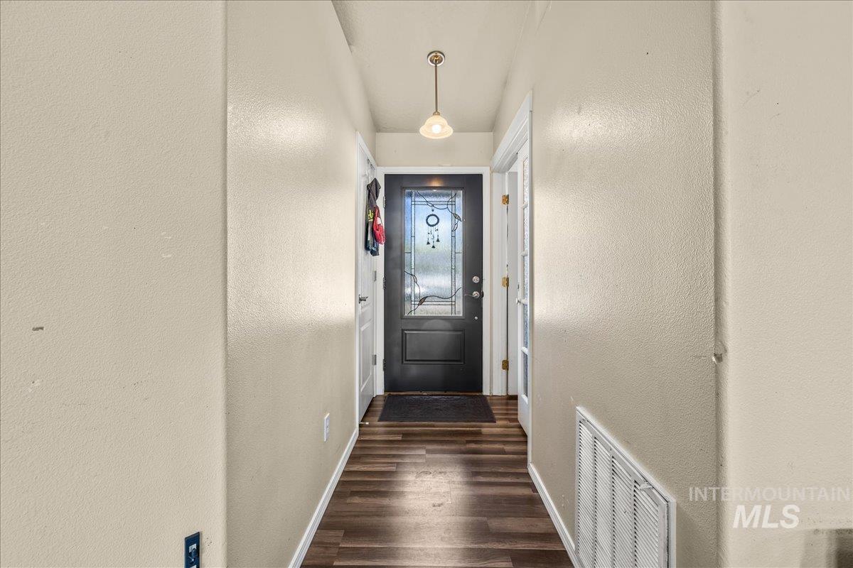 2523 E Massachusetts Ave Property Photo 5