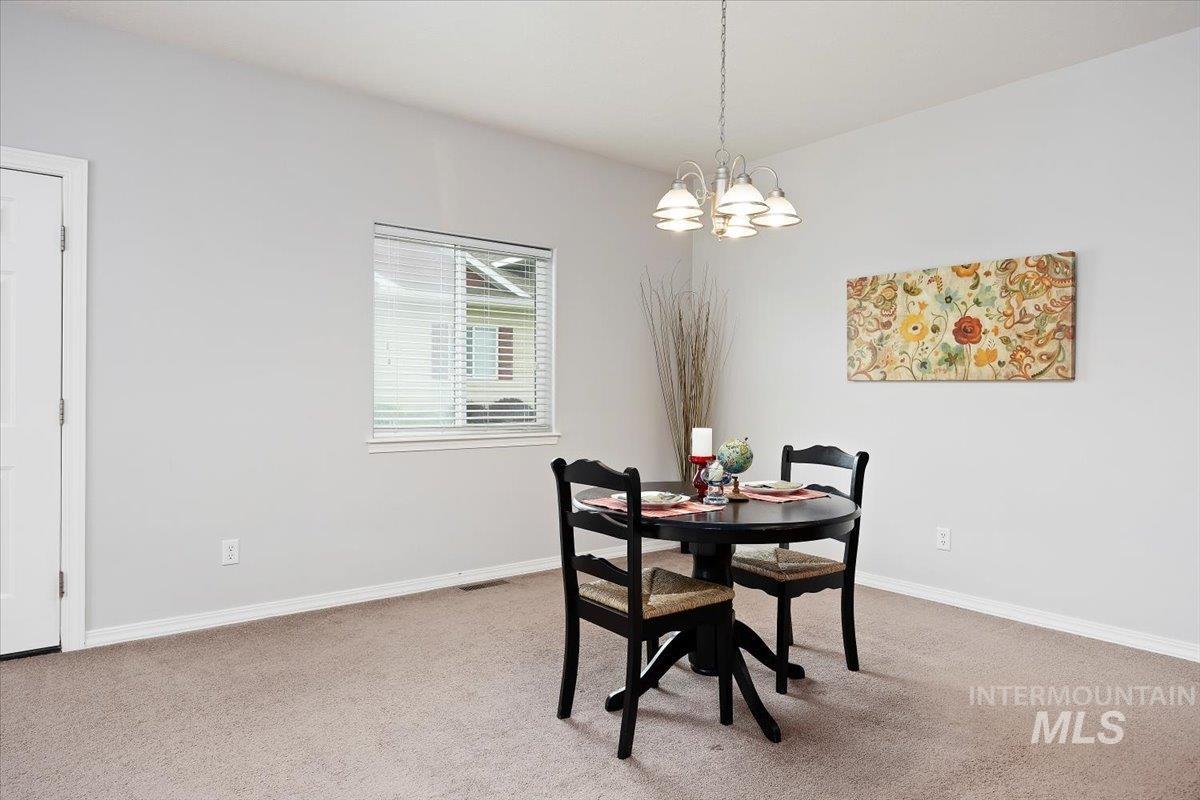 182 New Hampshire Way Property Photo 12