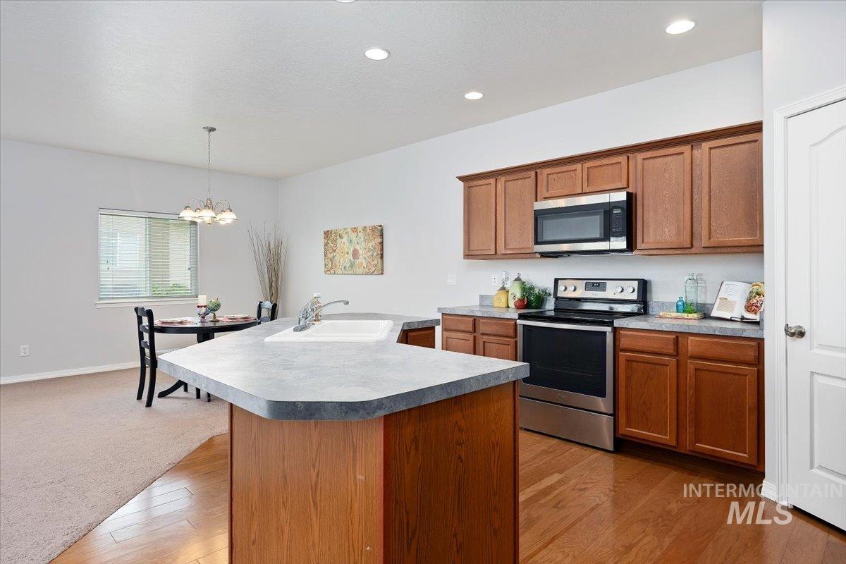 182 New Hampshire Way Property Photo 16