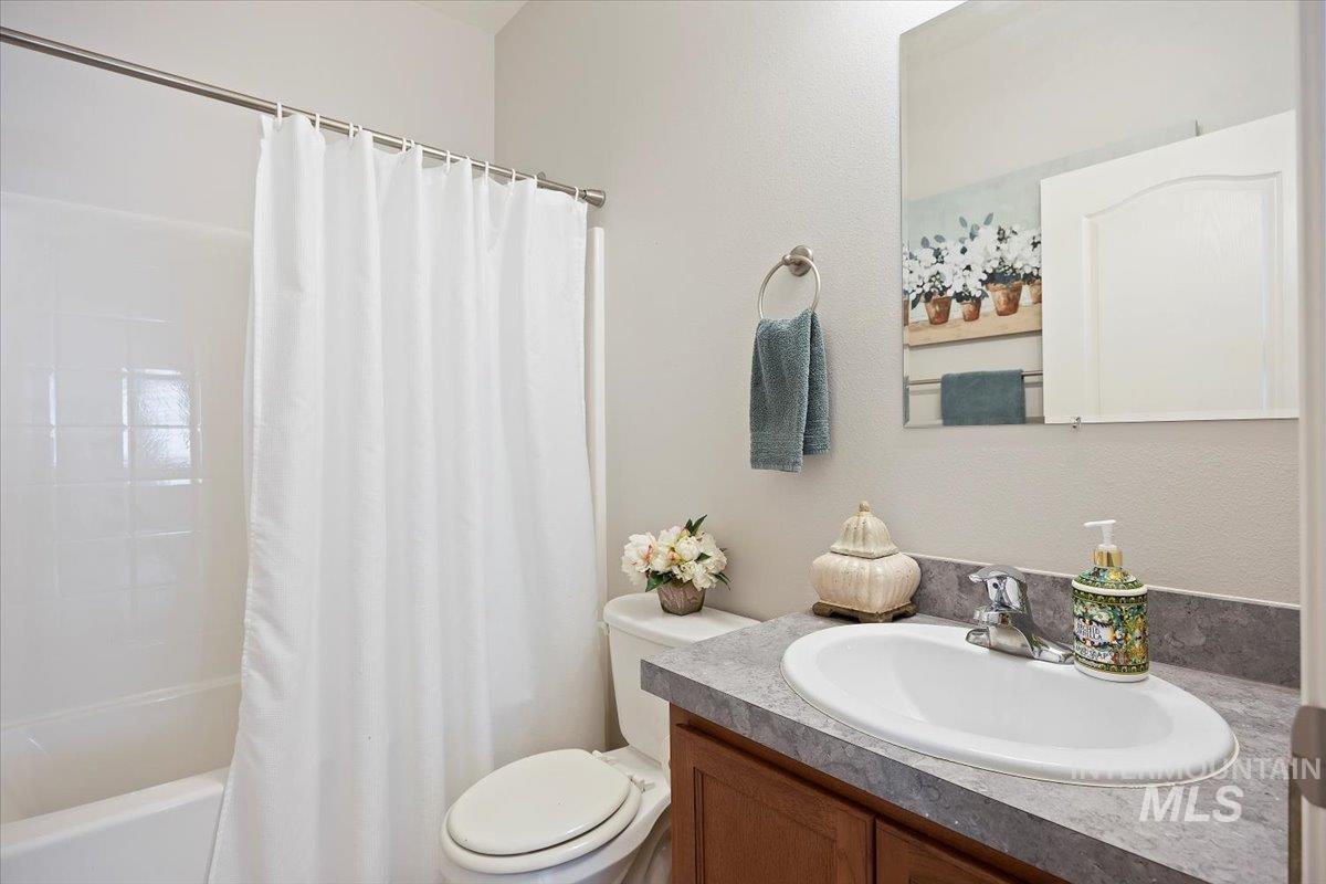 182 New Hampshire Way Property Photo 24