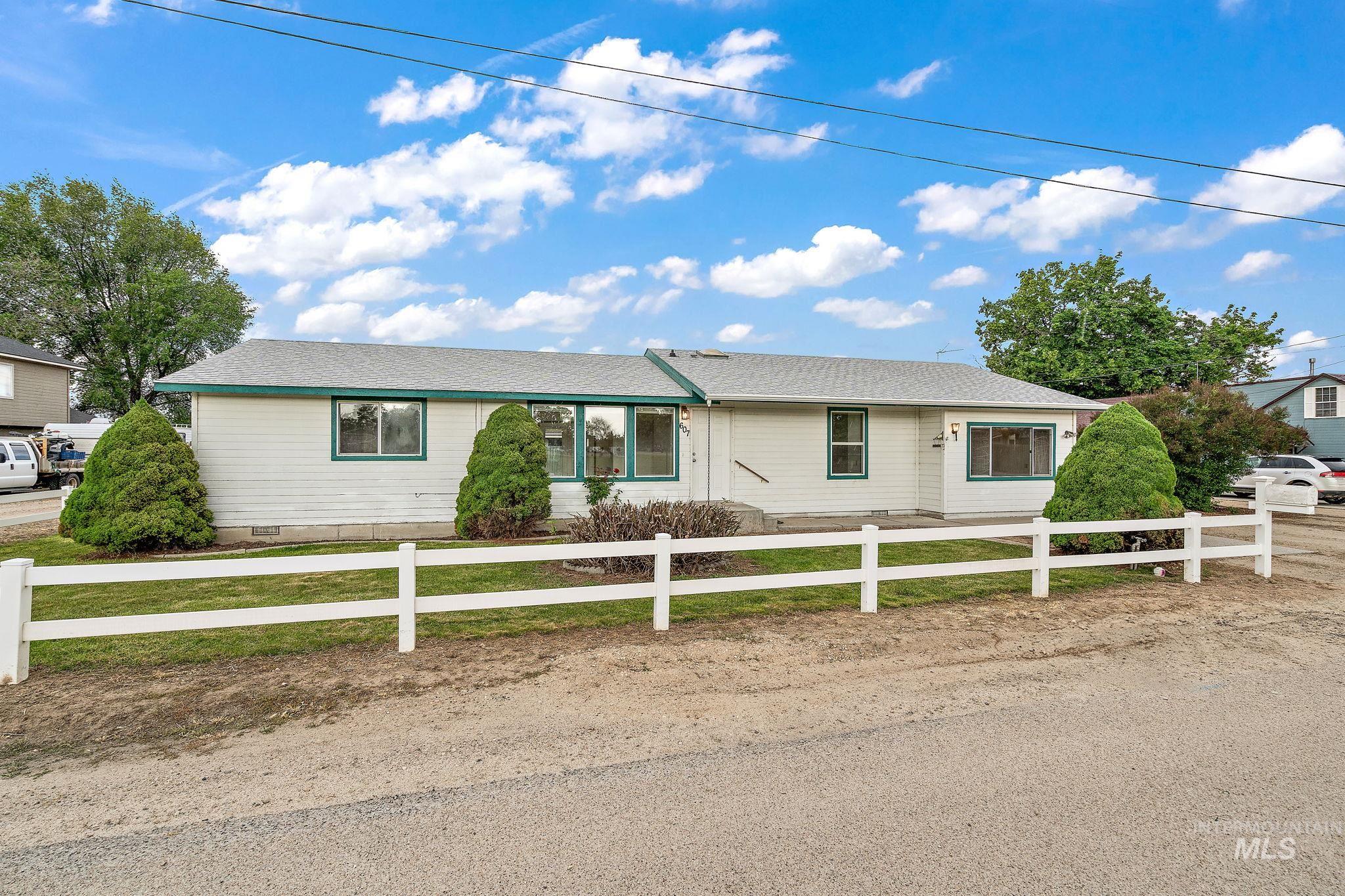 607 S State Property Photo 1