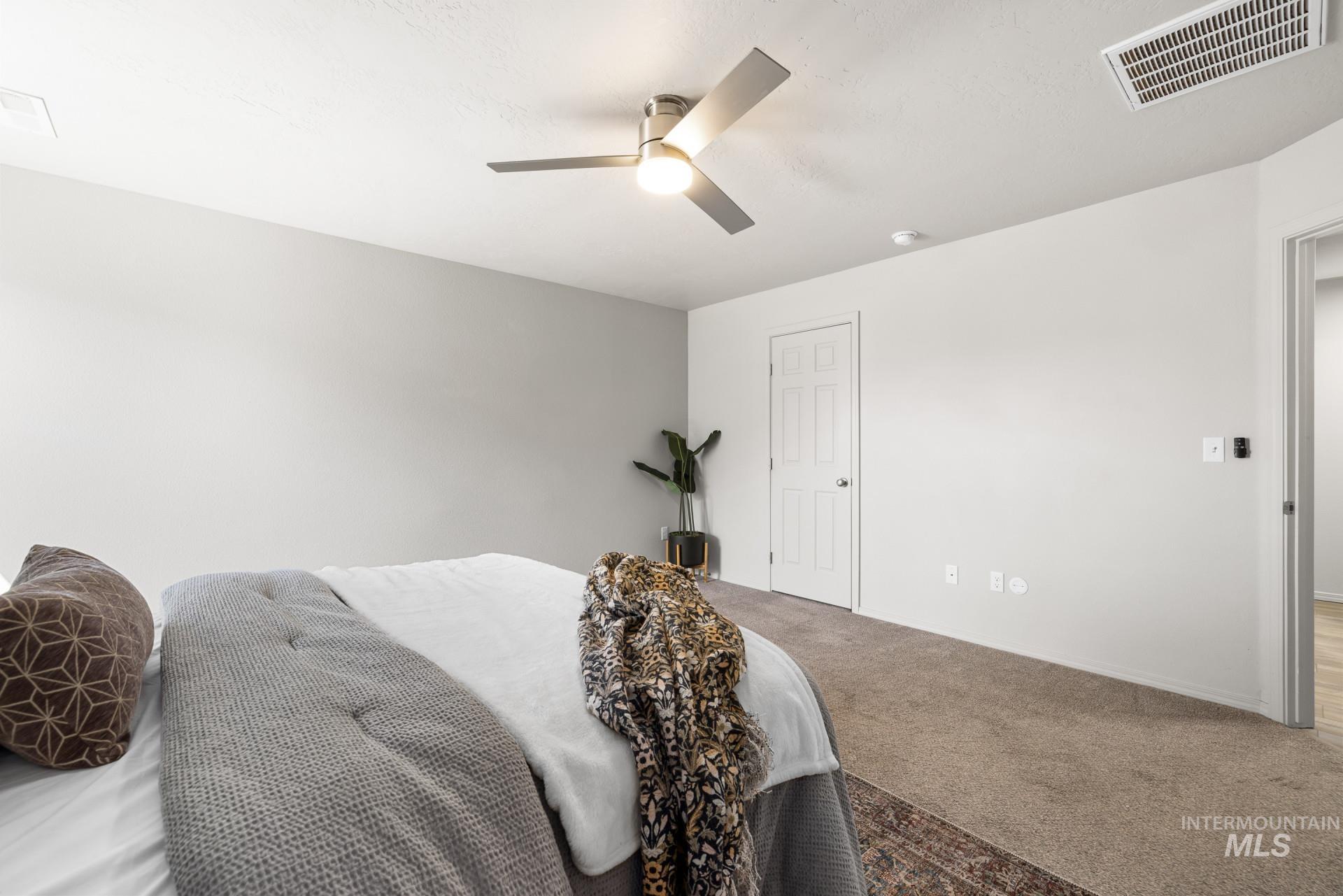 12850 Conner St Property Photo 23