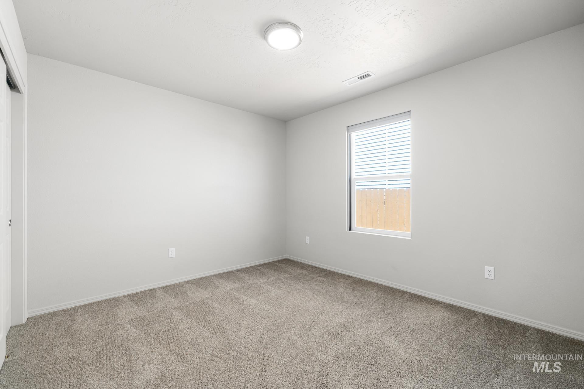 12850 Conner St Property Photo 32
